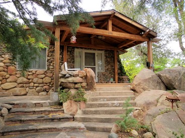 Historic Cottage Perfect for a Weekend Getaway in Prescott, Arizona - glamping.directory