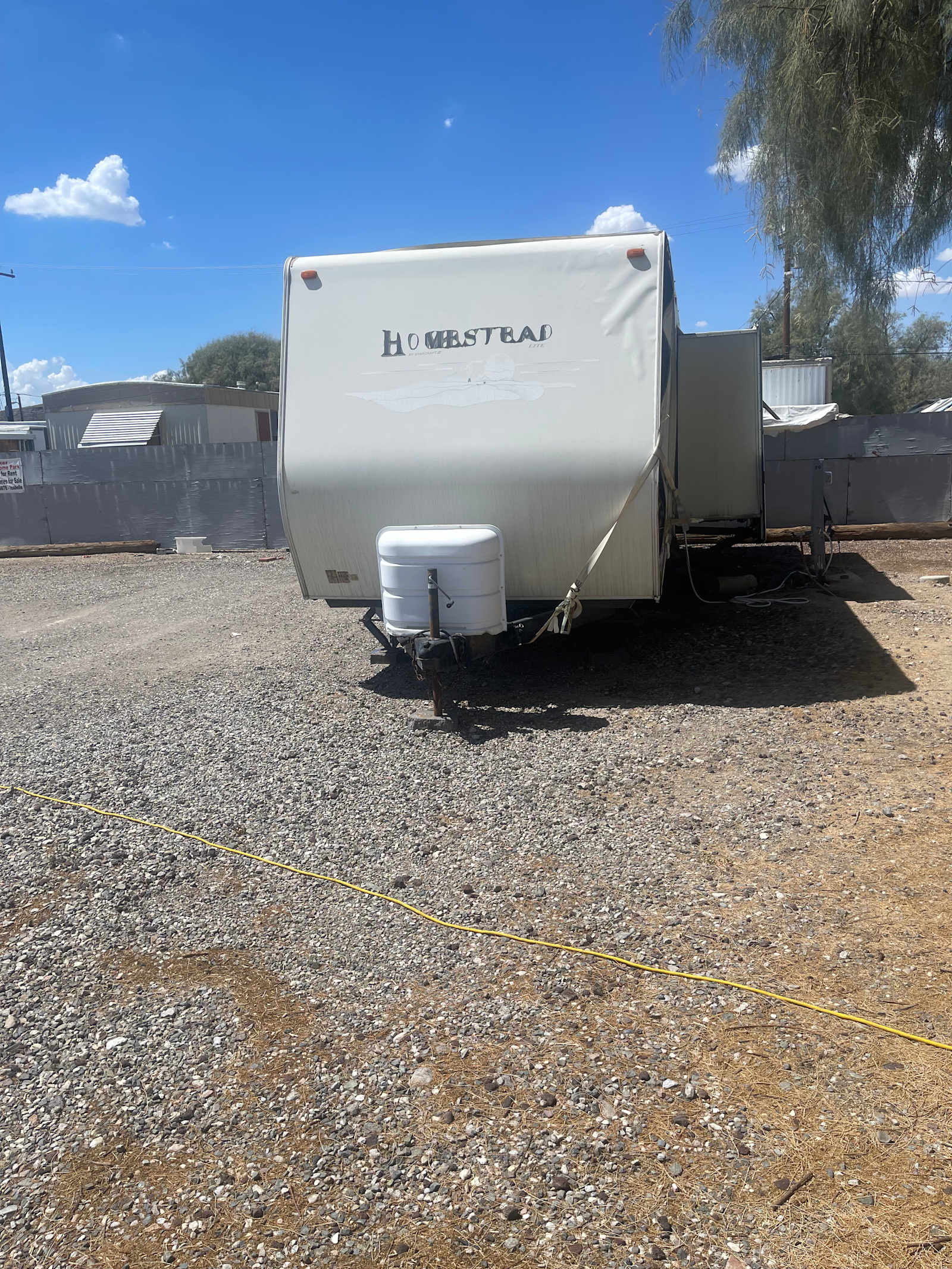 Baker RV Parking - Baker, California - glamping.directory