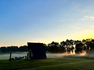 Cozy Family Cabin Near Barn & Restrooms – Pet-Friendly Stay with Fire Pit & Country Breakfast in Gallatin, Tennessee - Lebanon, Tennessee - glamping.directory