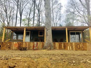 Peacefully Secluded Cabin Rental in the Heart of the Ozark National Forest, Arkansas - Fayetteville, Arkansas - glamping.directory
