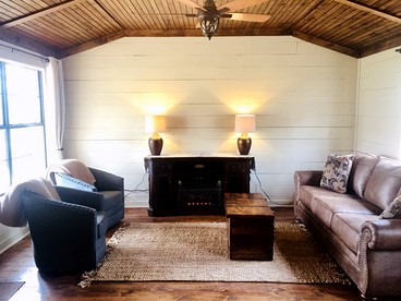 Peacefully Secluded Cabin Rental in the Heart of the Ozark National Forest, Arkansas - Fayetteville, Arkansas - glamping.directory