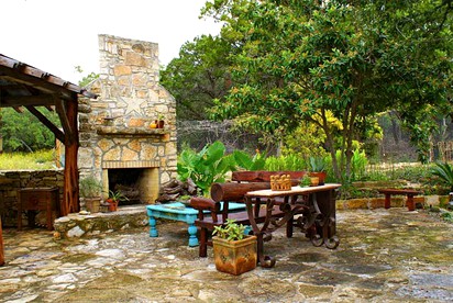 Exquisite Group Rental with an Outdoor Pool near New Braunfels, Texas - Wimberley, Texas - glamping.directory