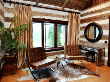 Exquisite Group Rental with an Outdoor Pool near New Braunfels, Texas - Wimberley, Texas - glamping.directory