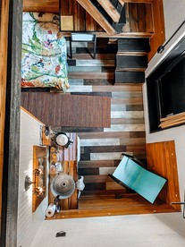 Charming Farm Stay in Gallatin, Tennessee – Iconic Barn Lodging with Private Baths, Breakfast & Near Old Hickory Lake - Lebanon, Tennessee - glamping.directory