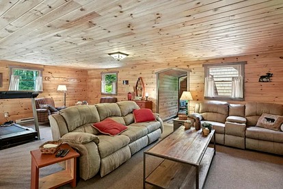 Scenic Lakefront Escape with Spacious Deck & Nature Views in Greenville, Maine - Greenville, Maine - glamping.directory