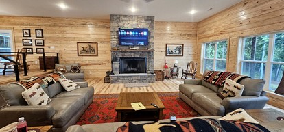 Lush Lakefront Cabin Sanctuary Near Moosehead Lake, Maine - Greenville, Maine - glamping.directory