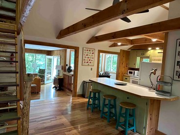Fantastic Cottage with Stunning Views and Lake Access in Holderness, New Hampshire - Holderness, New Hampshire - glamping.directory