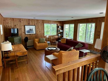 Fantastic Cottage with Stunning Views and Lake Access in Holderness, New Hampshire - Holderness, New Hampshire - glamping.directory