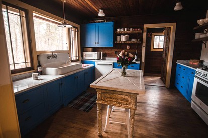 Charming Lakeside Lodging in Minocqua Perfect for a Nature Escape in Wisconsin - Minocqua, Wisconsin - glamping.directory