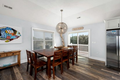 Luxury Coastal Escape with Private Pool, BBQ Grill & Family Amenities in Corolla, North Carolina - Corolla, North Carolina - glamping.directory