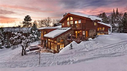Ski-in, Ski-Out Vacation Rental with a Game Room and a Hot Tub in Steamboat Springs, Colorado - glamping.directory