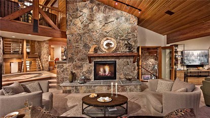 Ski-in, Ski-Out Vacation Rental with a Game Room and a Hot Tub in Steamboat Springs, Colorado - Steamboat Springs, Colorado - glamping.directory