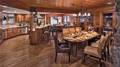 Ski-in, Ski-Out Vacation Rental with a Game Room and a Hot Tub in Steamboat Springs, Colorado - Steamboat Springs, Colorado - glamping.directory