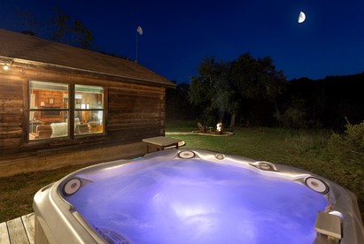 Beautiful Hill Country Cabin Rental Ideal for Romantic Weekend Getaways from Austin - Wimberley, Texas - glamping.directory