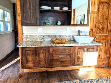Tranquil Retreat in Santa Ysabel: Glamping Cabin with Nature's Beauty - Santa Ysabel, California - glamping.directory