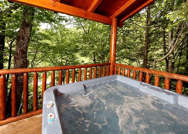 Dog-Friendly Cabin Rental with a Hot Tub near Gatlinburg, Tennessee - Sevierville, Tennessee - glamping.directory