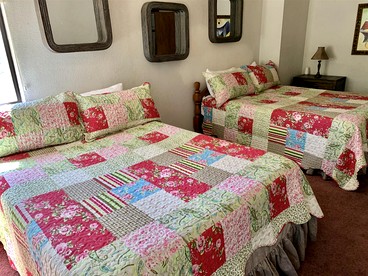 Large and Spacious Cabin for Family Holidays in Southern California, near Big Bear Lake - Big Bear Lake, California - glamping.directory
