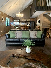 Large and Spacious Cabin for Family Holidays in Southern California, near Big Bear Lake - Big Bear Lake, California - glamping.directory