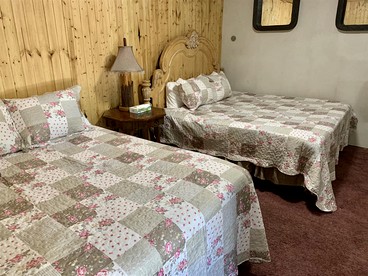 Large and Spacious Cabin for Family Holidays in Southern California, near Big Bear Lake - Big Bear Lake, California - glamping.directory