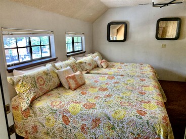 Large and Spacious Cabin for Family Holidays in Southern California, near Big Bear Lake - Big Bear Lake, California - glamping.directory