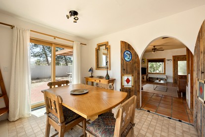 Wonderful Cottage with Barbecue and Gorgeous Desert Views in Yucca Valley, California - Yucca Valley, California - glamping.directory