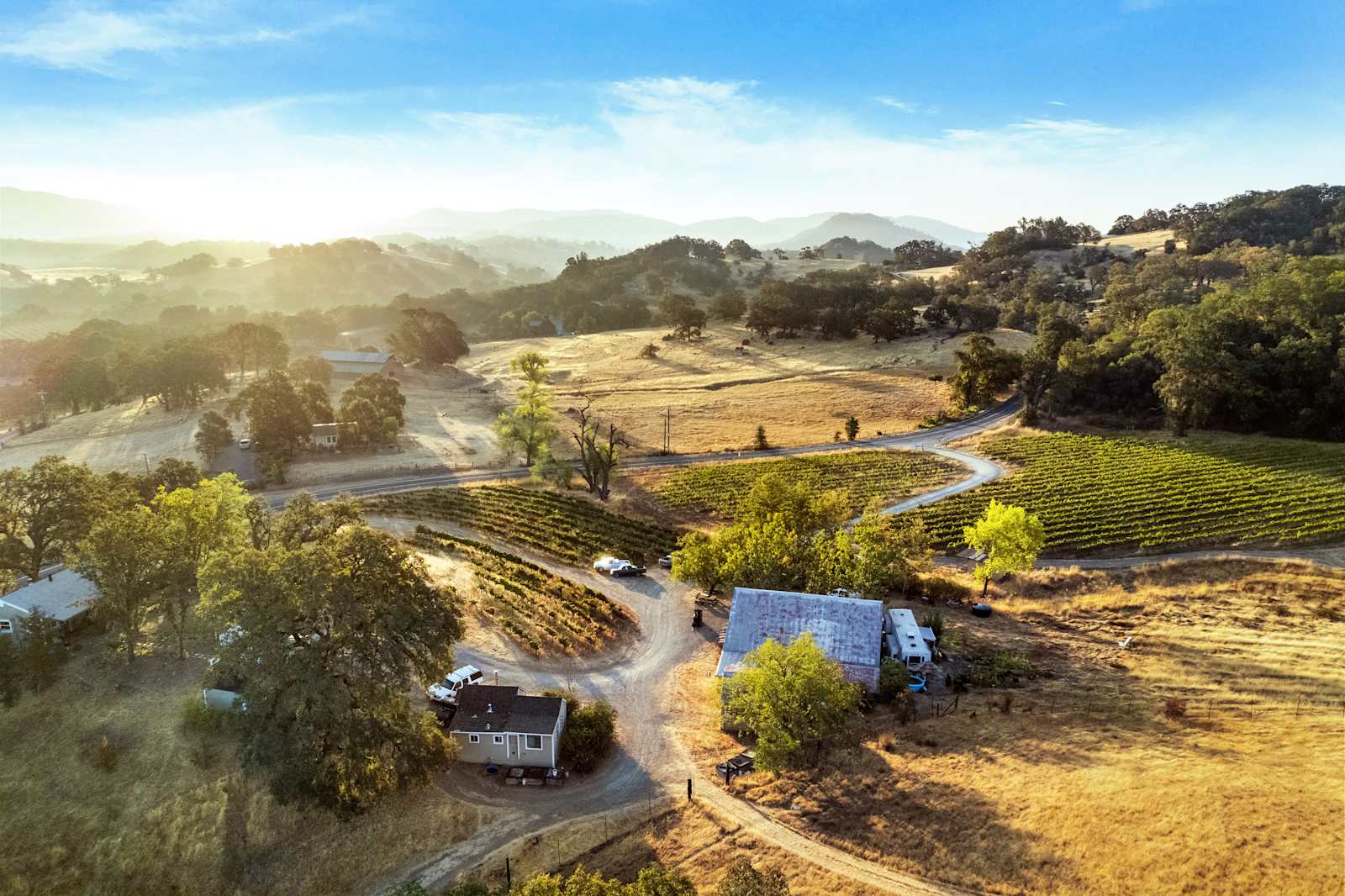 Duncan Peak Vineyards - Hopland, California - glamping.directory