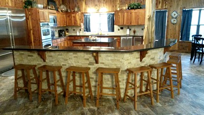 Secluded Lodge with a Private Pond and a Hot Tub near Bastrop, Texas - McDade, Texas - glamping.directory