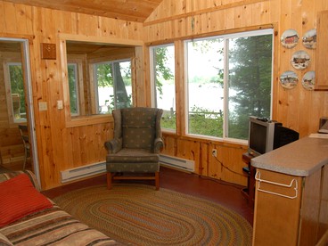 Lakeside Cabin Rental in the Woodlands of Indian Point, Wisconsin - Birchwood, Wisconsin - glamping.directory