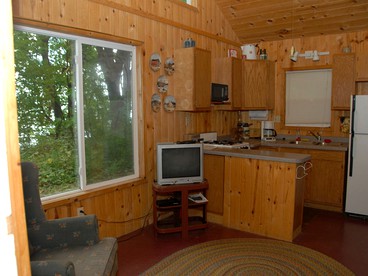 Lakeside Cabin Rental in the Woodlands of Indian Point, Wisconsin - Birchwood, Wisconsin - glamping.directory
