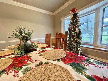 Spacious Luminous Cottage with Game Space and BBQ in Texas - glamping.directory