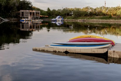 Inviting Cabin near Marble Falls with Lake Access - Marble Falls, Texas - glamping.directory