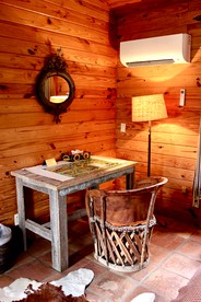 Inviting Cabin near Marble Falls with Lake Access - Marble Falls, Texas - glamping.directory