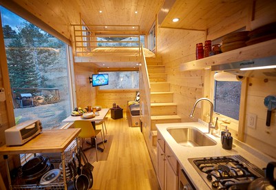 Bougie Tiny Home with Mountain Views, Hot Tub, Just 2 miles to Black Rock Hot Springs, NM - El Prado, New Mexico - glamping.directory