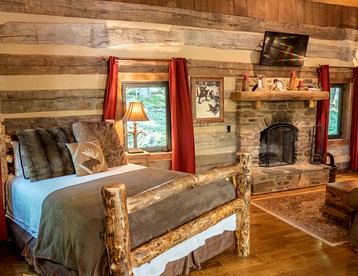 Romantic Woodland Cabin Getaway near Charleston, West Virginia - Peterstown, West Virginia - glamping.directory