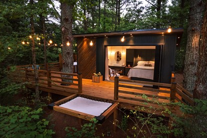 Cute Elevated Tiny House with Private Hot Tub for Romantic Escapes in Alabama - glamping.directory