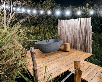 Luxury Outdoor Dome with Outdoor Bathtub, Ideal for a Big Island Camping Experience in Hawaii - US, Hawaii - glamping.directory