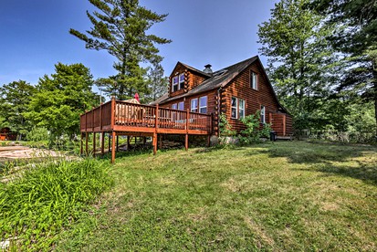 Cozy Bay front Cabin with Private Dock and Charming Outdoor Picnic Space in Hammond, New York - glamping.directory