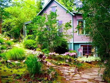 Gorgeous Retreat for a Romantic Getaway in Eureka Springs, Arkansas - Eureka Springs, Arkansas - glamping.directory