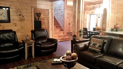 Large Tennessee Cabin Rental for Group Getaways - Pigeon Forge, Tennessee - glamping.directory