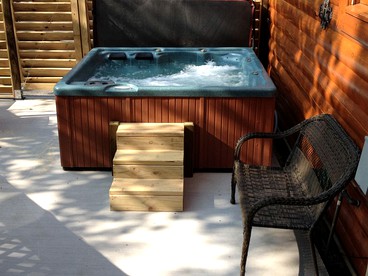 Large Tennessee Cabin Rental for Group Getaways - Pigeon Forge, Tennessee - glamping.directory
