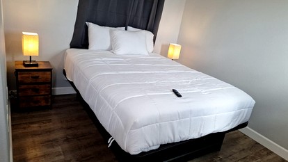 Cozy Modern Chalet for Stargazing, Sunrises & Quiet Escapes in Williams, Arizona - glamping.directory