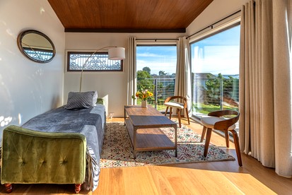 Gorgeous Coastal Cottage with Private Hot Tub in Bodega Bay, Perfect for a Weekend Escape by the Sea - Bodega Bay, California - glamping.directory