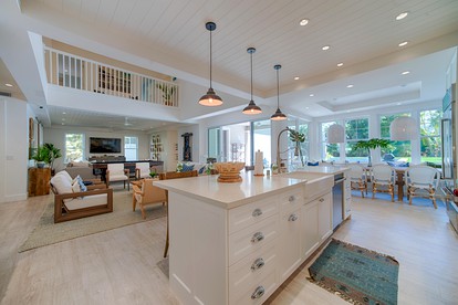 Spectacular Villa with Private Pool, Pool Table and Design Exterior and Interior in Princeville, Hawaii - Princeville, Hawaii - glamping.directory