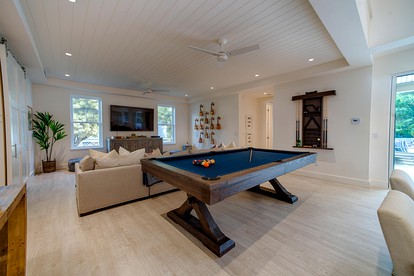 Spectacular Villa with Private Pool, Pool Table and Design Exterior and Interior in Princeville, Hawaii - Princeville, Hawaii - glamping.directory