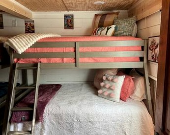 Tiny Quaint Rental Perfect for a Small Family Escape in Texas - Round Top, Texas - glamping.directory