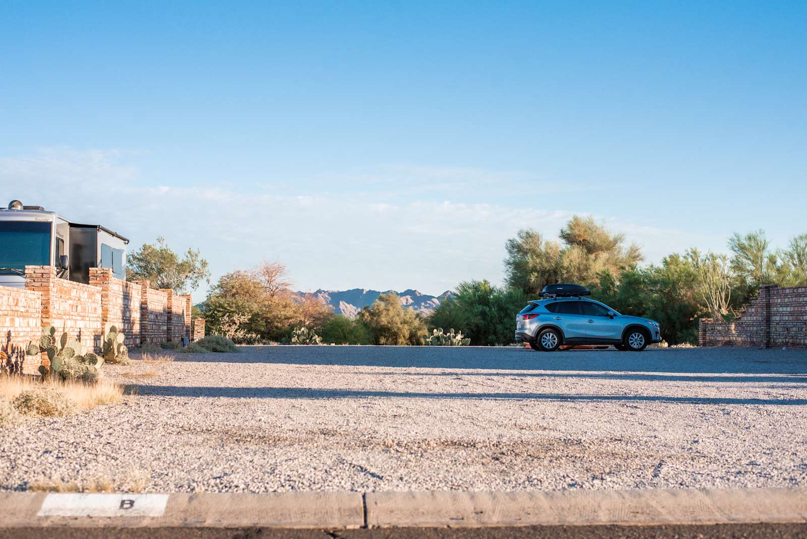RV site parallels Golf Course - Yuma, Arizona - glamping.directory