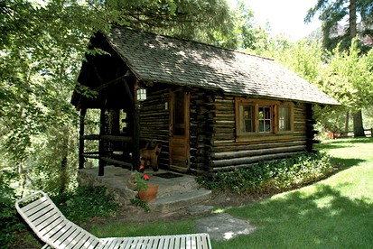 Intimate Bed and Breakfast Cabin Rental for Three in Northern Arizona - Sedona, Arizona - glamping.directory
