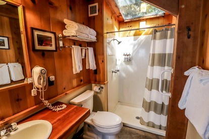 Intimate Bed and Breakfast Cabin Rental for Three in Northern Arizona - Sedona, Arizona - glamping.directory