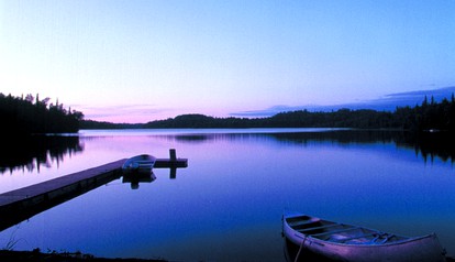 Lakeside Cabin Rental for an Adventure Getaway on Daniel’s Lake, Alaska - Kenai, Alaska - glamping.directory