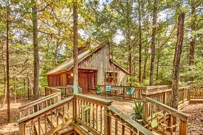 Cozy and Comfortable Kid-Friendly Cabin Rental for a Memorable Family Getaway Nestled in the Serene Forest in Ben Wheeler, Texas - glamping.directory